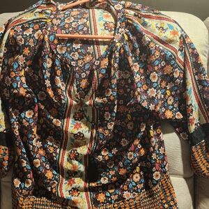 New Directions Colorful Floral Blouse